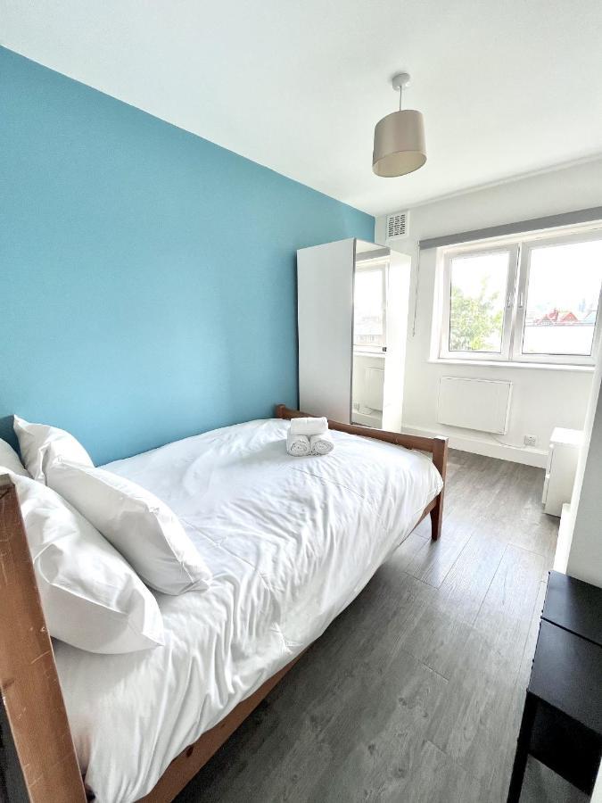 Modern 2 Bed Flat Close To Shoreditch / Free Wi-Fi Лондон Екстериор снимка